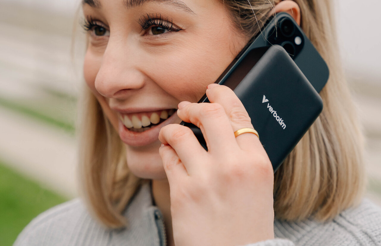 Verbatim Lifestyle Pictures Power Banks October 2024 32223 Df1 Web