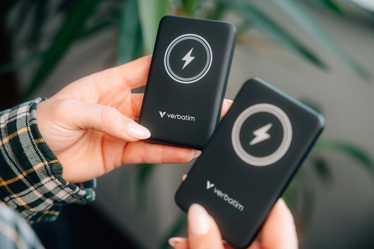 Verbatim Lifestyle Pictures Power Bank Shooting February 2024 32240 32245 Df 3