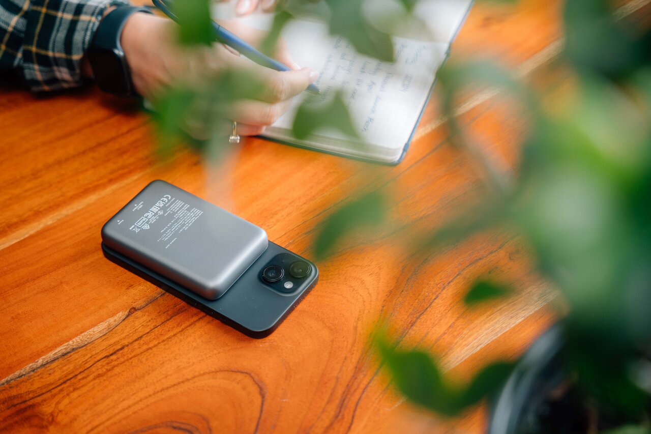 Verbatim Lifestyle Pictures Power Bank Shooting February 2024 32249 Df 1