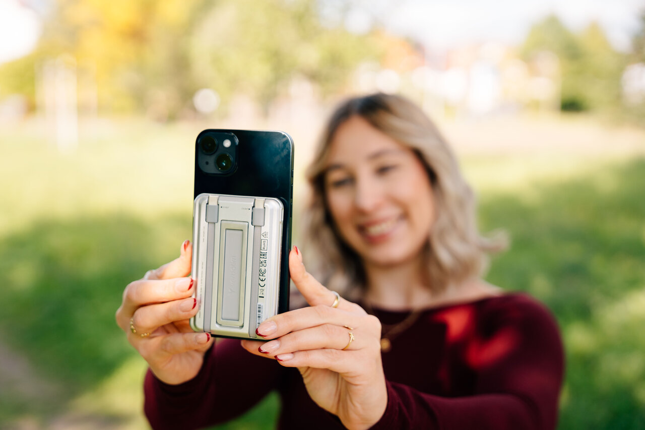 Verbatim Lifestyle Pictures Shooting October 2025 Two Cable Power Bank 32276 Df 8