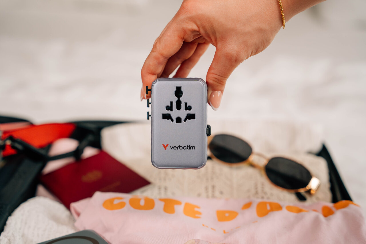 Verbatim Lifestyle Pictures Shooting Sep 2025 Travel Adapters 30193 Df 5