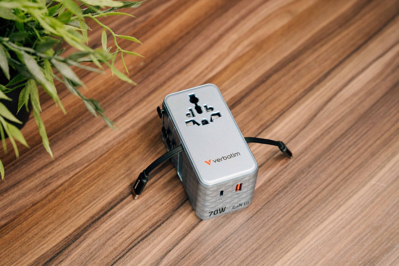 Verbatim Lifestyle Pictures Shooting Sep 2025 Travel Adapters 30187 Df 1