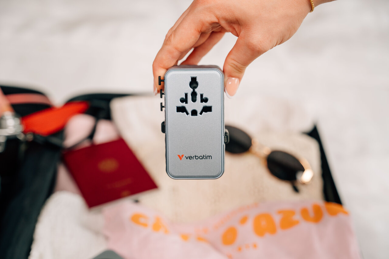 Verbatim Lifestyle Pictures Shooting Sep 2025 Travel Adapters 30187 Df 2