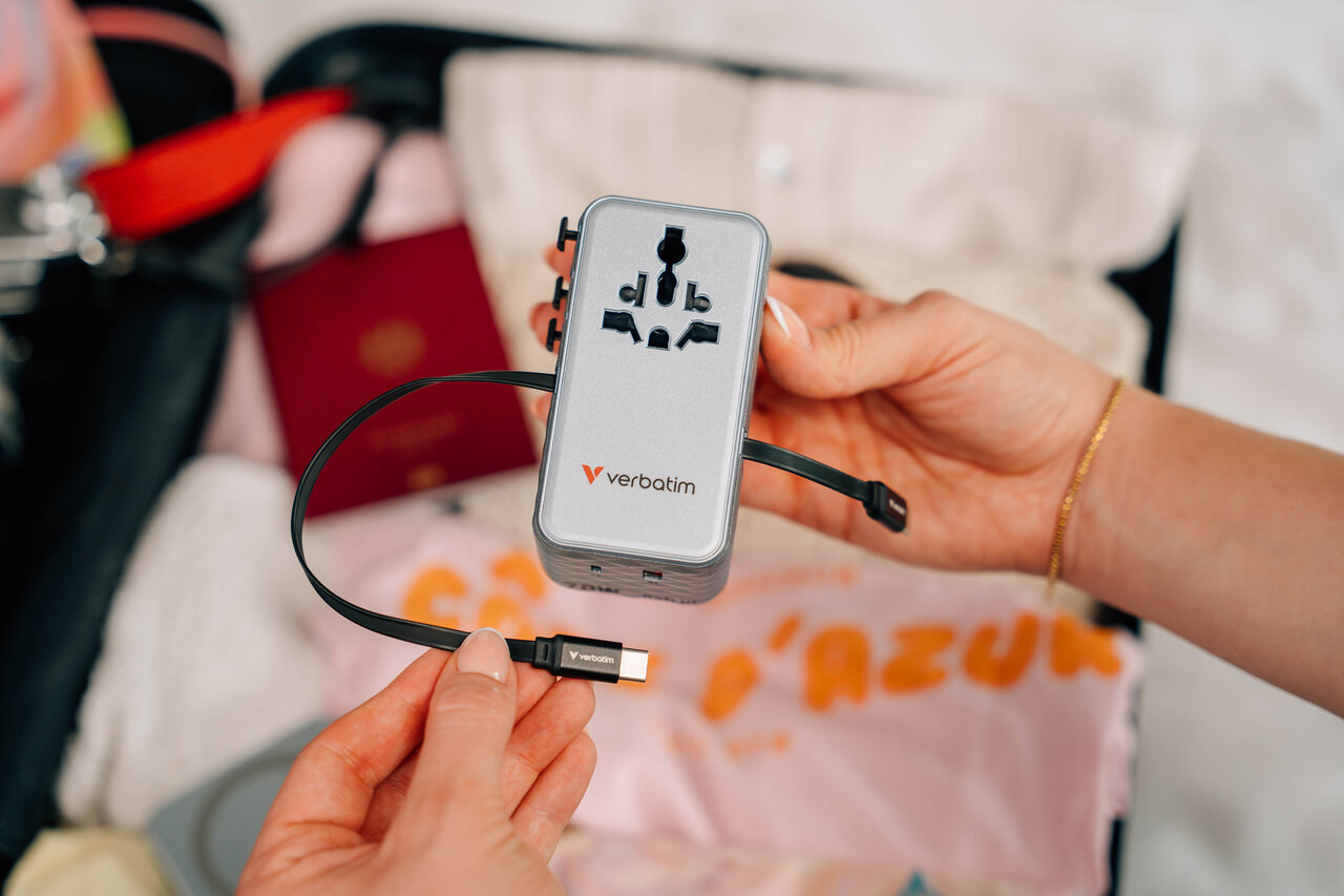 Verbatim Lifestyle Pictures Shooting Sep 2025 Travel Adapters 30187 Df 3