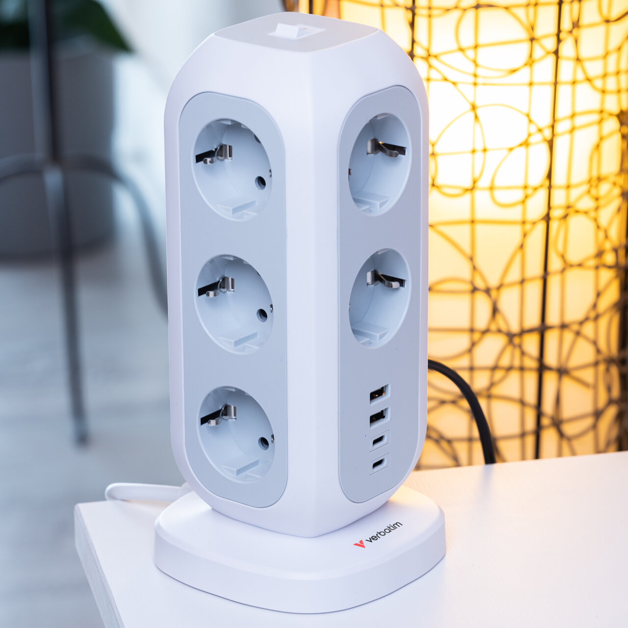 Verbatim Lifestyle Pictures Adaptors Shooting January 2023 49547 Ds 3