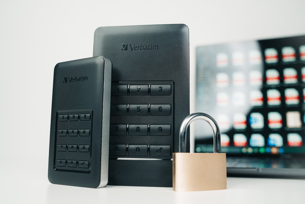 Verbatim Lifestyle Pictures Secure Your Data 53401 53402 53403 3