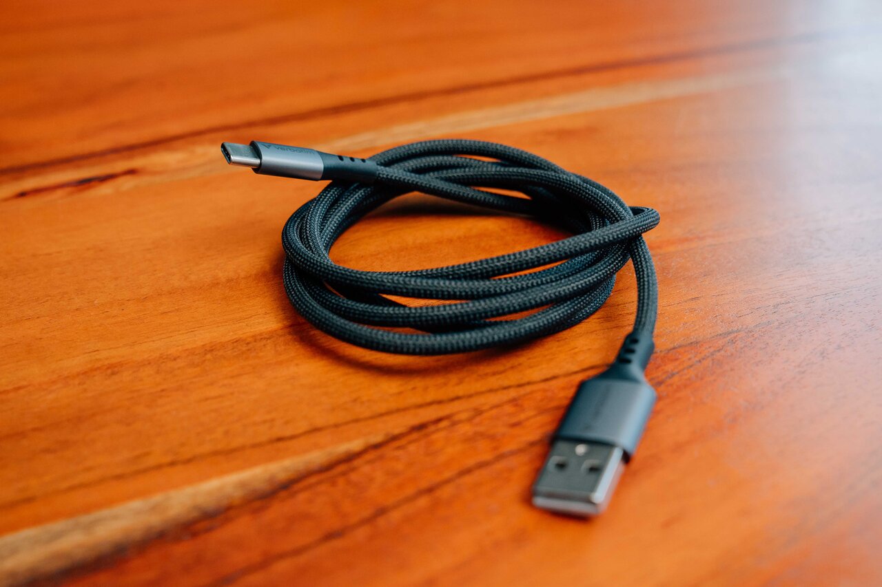 Verbatim Lifestyle Pictures Cables Nov 2024 31843 Df1