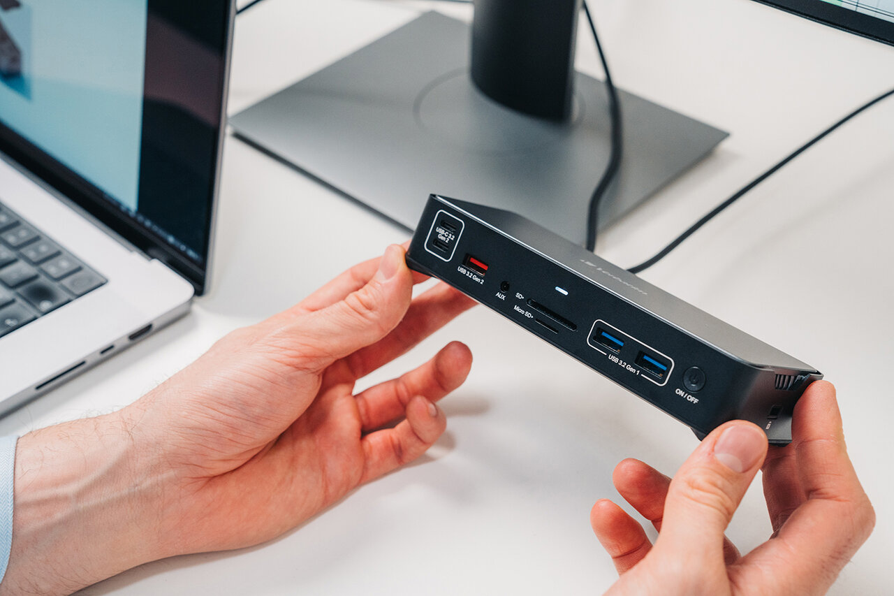 Verbatim Lifestyle Pictures Docking Stations Shooting December 2023 32171 Ab 4 Web